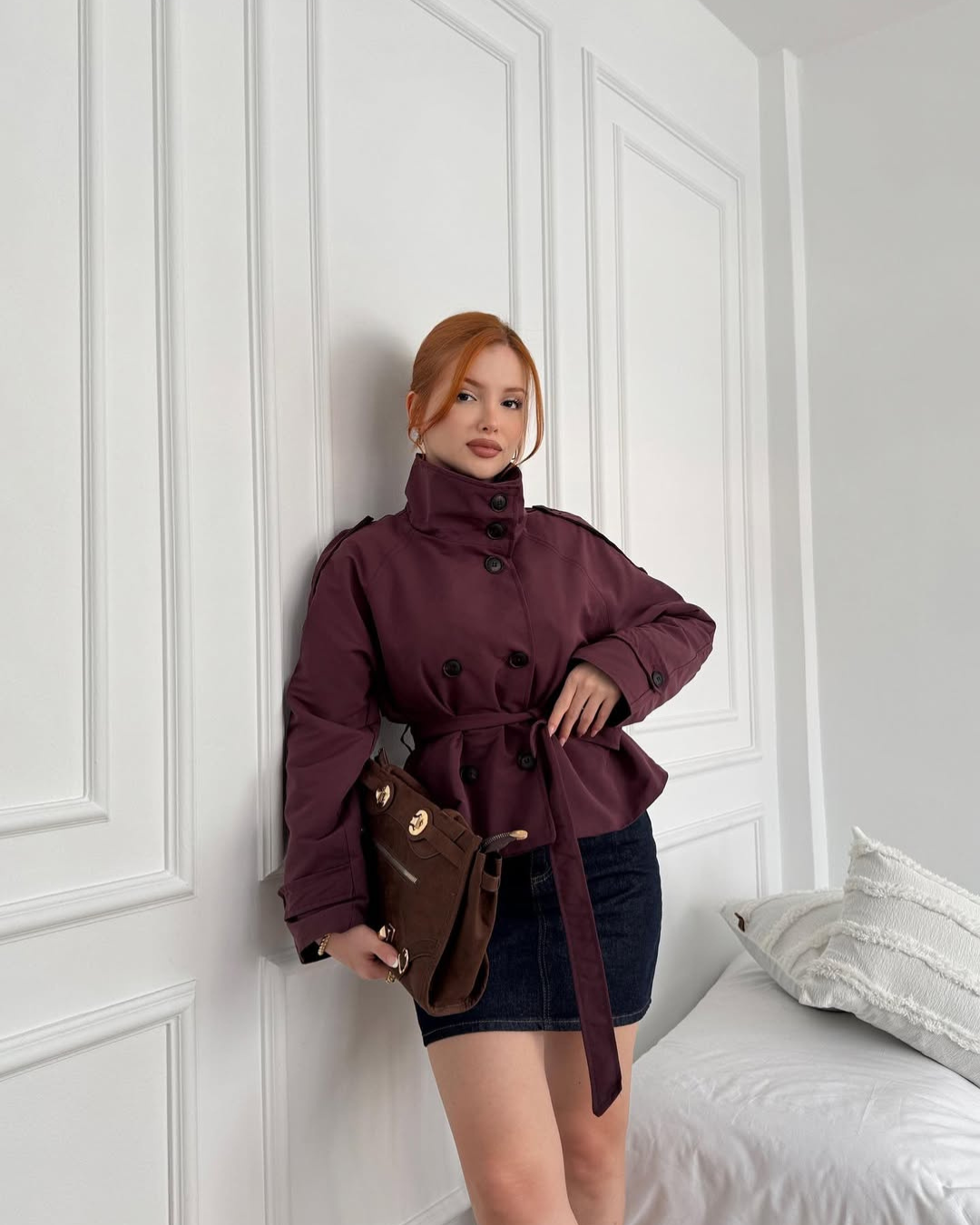 Alzea – Cropped Trench Coat with Belt