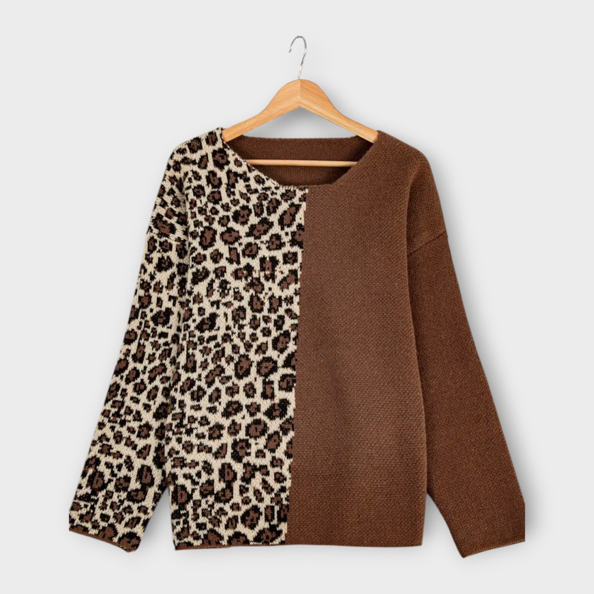 Isabella Women’s Chic Leopard Sweater
